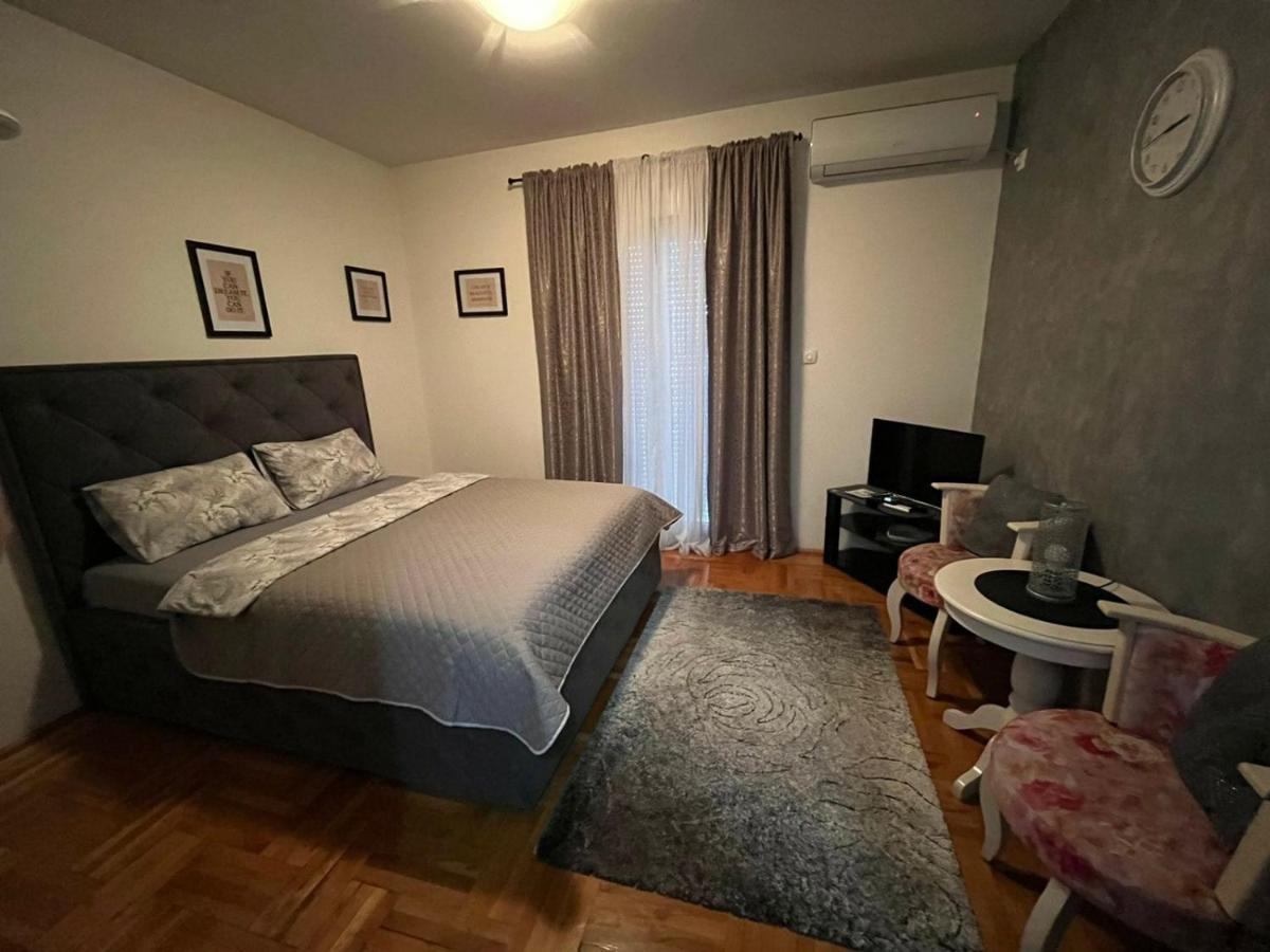 Studio Place 8 Подгорица Экстерьер фото